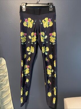 SoulCycle x Ultracor navy blue floral-print performance leggings, S